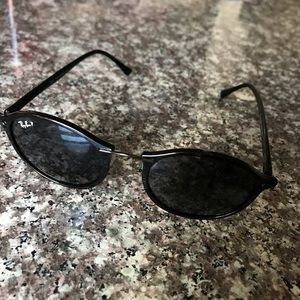 Black Ray Bans
